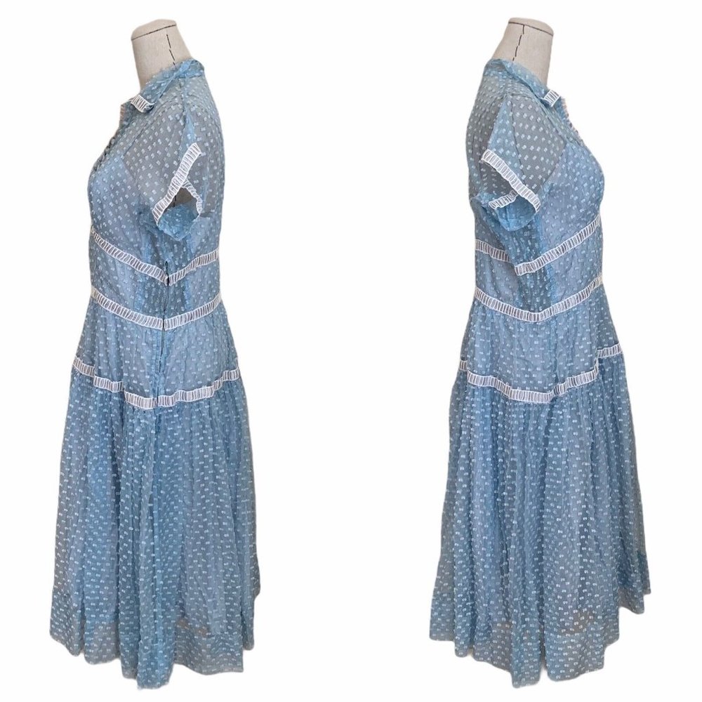 Elegant Blue Lace Dress - Picture 6 of 12